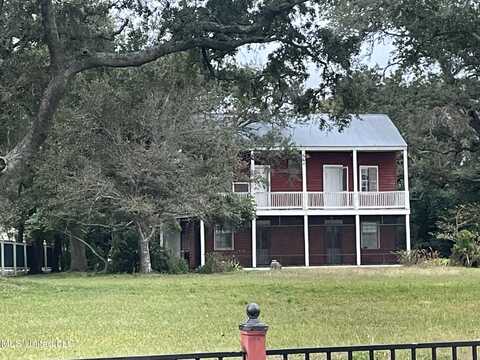 737 E Scenic Drive, Pass Christian, MS 39571