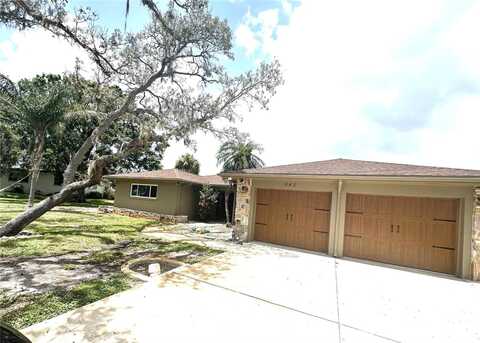 945 BAYSHORE DRIVE, TARPON SPRINGS, FL 34689