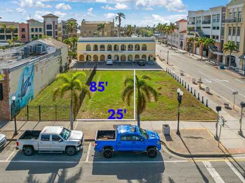 145 W MARION AVENUE, PUNTA GORDA, FL 33950