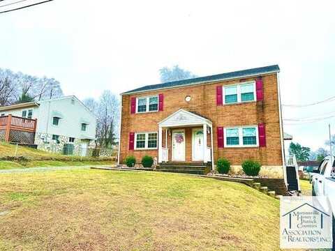 40 Taylor Rd, Collinsville, VA 24078