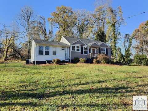 711 Perdue Street, Martinsville, VA 24112