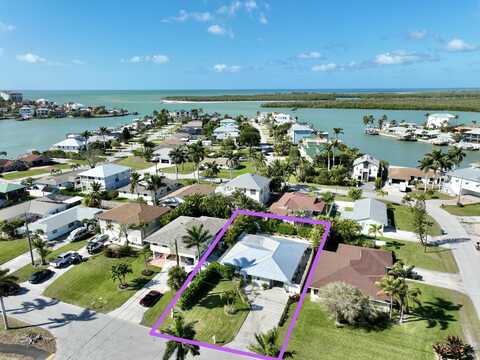 122 CAPRI BOULEVARD, Naples, FL 34113