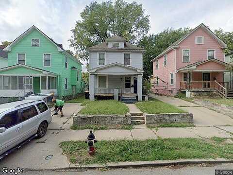 White, KANSAS CITY, MO 64123