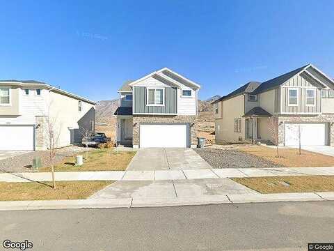 W Freestone Blvd S #206, Santaquin, UT 84655