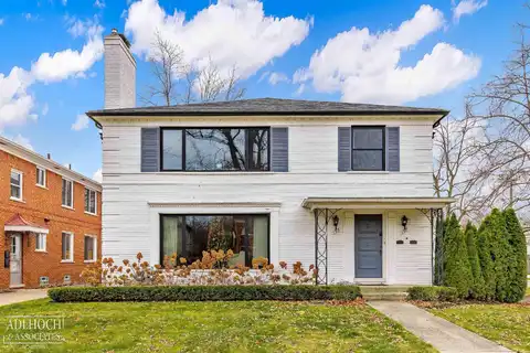 797 Harcourt, Grosse Pointe Park, MI 48230