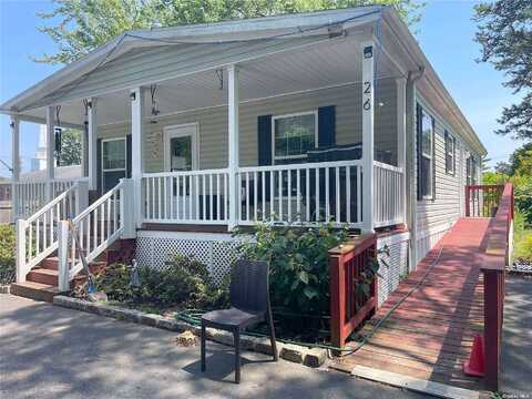 Riverleigh Avenue #26, Riverhead, NY 11901