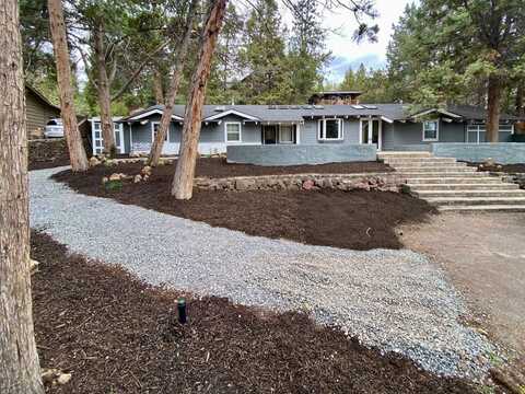 1314 NW Quincy Avenue, Bend, OR 97703