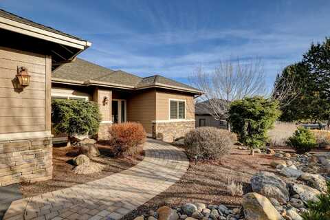 10192 Sundance Ridge Loop, Redmond, OR 97756