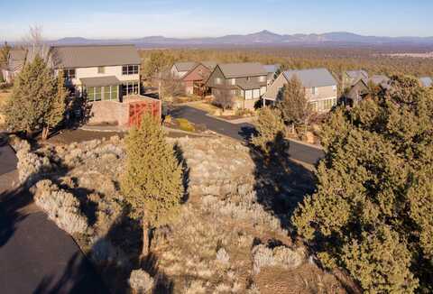 288 Parks Loop, Redmond, OR 97756