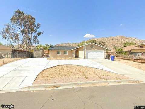 Tahquitz, APPLE VALLEY, CA 92307