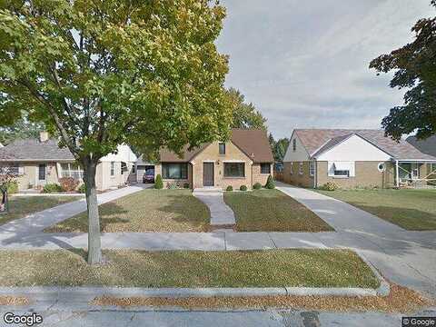 38Th, MILWAUKEE, WI 53215