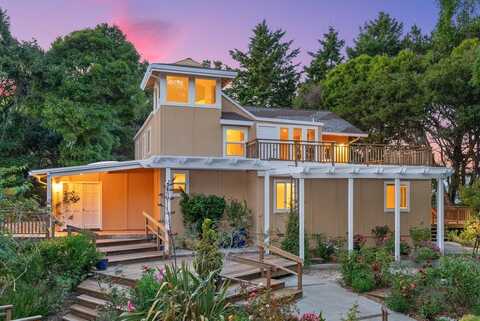 825 Skyward DR, APTOS, CA 95003