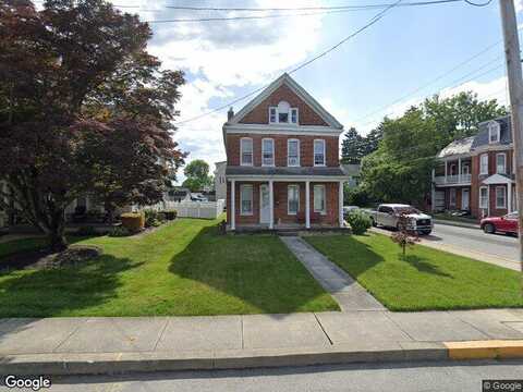 Broad, HALLAM, PA 17406