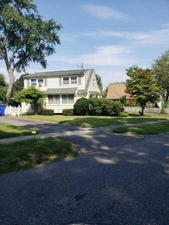 76 Canterbury Rd, Springfield, MA 01118