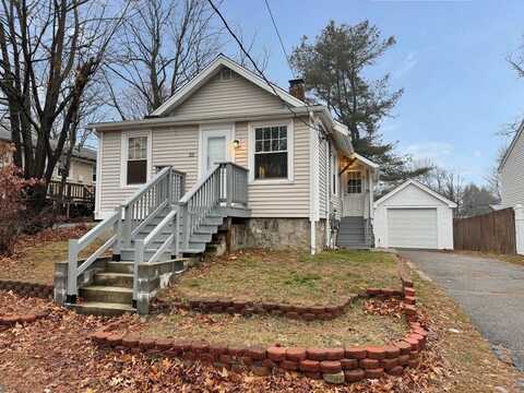 33 Earle St, Brockton, MA 02301