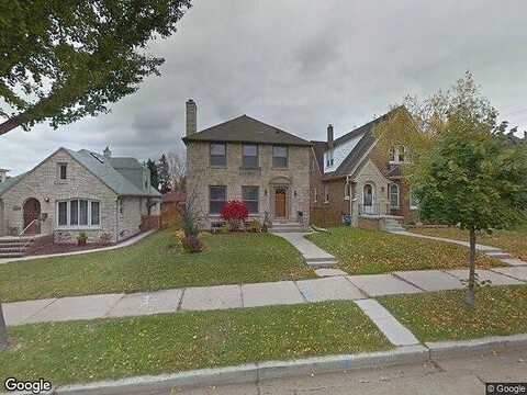 41St, MILWAUKEE, WI 53215