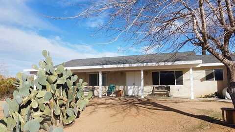 Bonita, YUCCA VALLEY, CA 92284