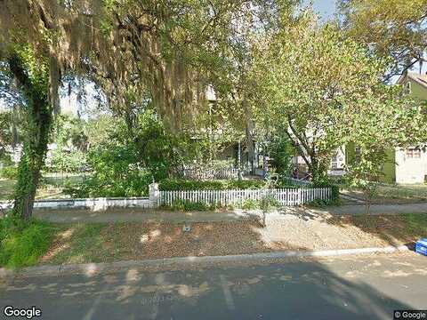 Laura, JACKSONVILLE, FL 32206