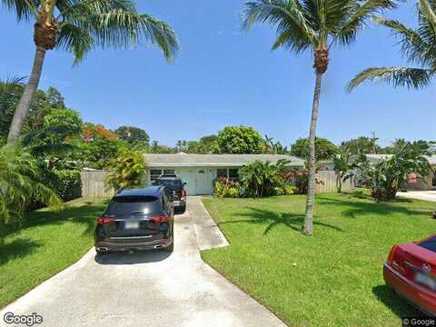 Barbara, JENSEN BEACH, FL 34957