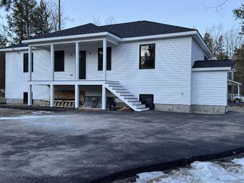 17 Ward Road, Sebago, ME 04029