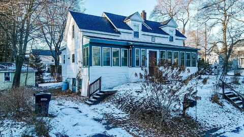 47 7th Street, Bangor, ME 04401