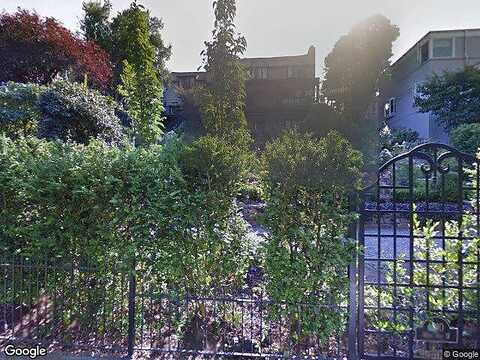 46Th, SEATTLE, WA 98199