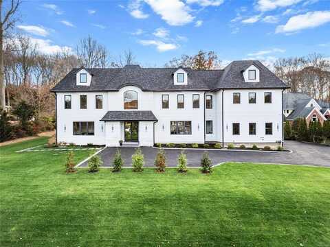 587 Caledonia Road, Dix Hills, NY 11746