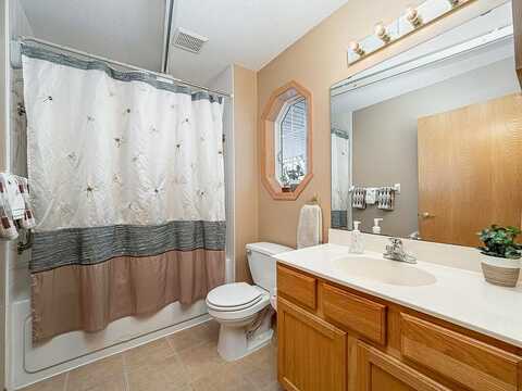 Marie, DELANO, MN 55328