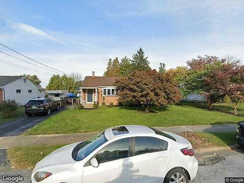 Cedarhurst, CAMP HILL, PA 17011