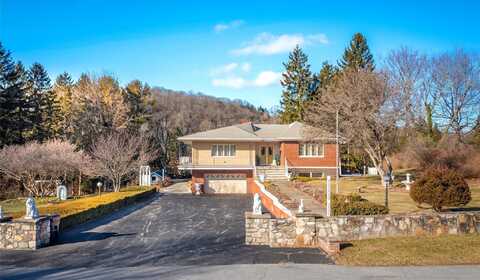 28 Craig Lane, Dover Plains, NY 12522