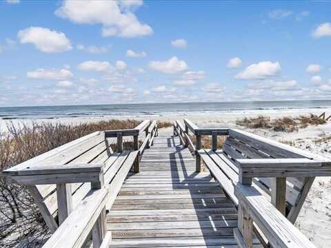 825 Dune Road, Westhampton Beach, NY 11978