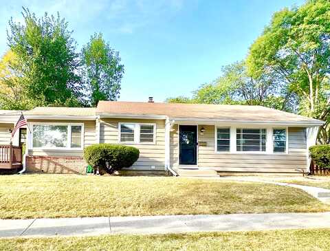 Auer, MILWAUKEE, WI 53222