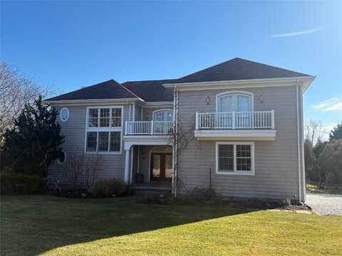 185 Rockcove Court, Greenport, NY 11944