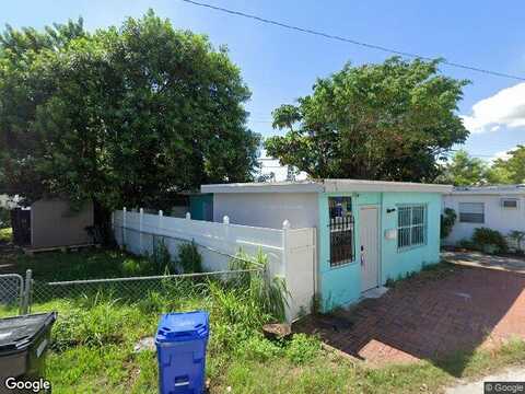 136Th, NORTH MIAMI BEACH, FL 33181