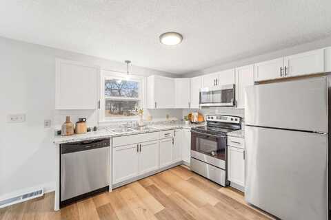 Stacy, CHISAGO CITY, MN 55013