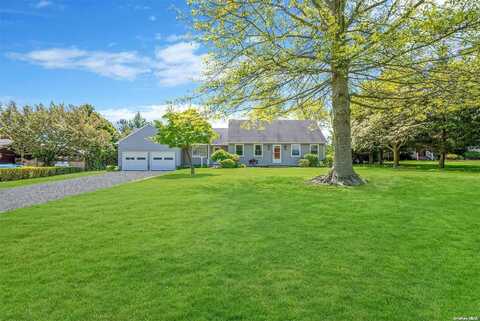 600 Wavecrest Lane, Mattituck, NY 11952