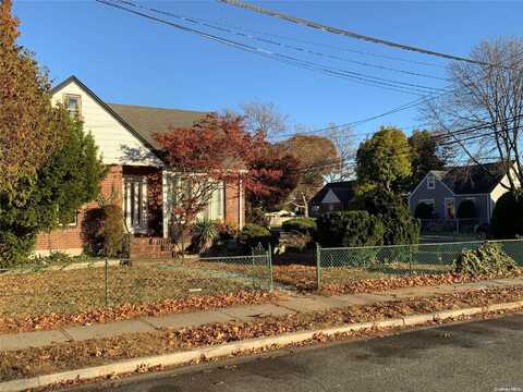 447 Locust Avenue, Uniondale, NY 11553