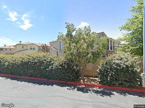 Calle De La Paz, VALENCIA, CA 91354