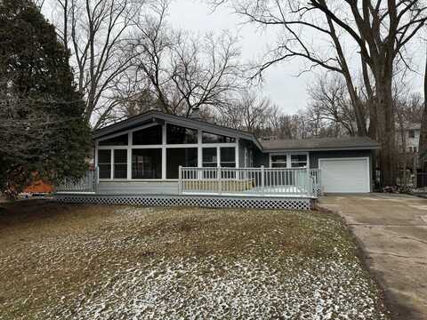 509 Bernyce Street, Lake In The Hills, IL 60156