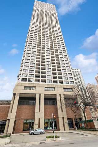 1030 N STATE Street, Chicago, IL 60610