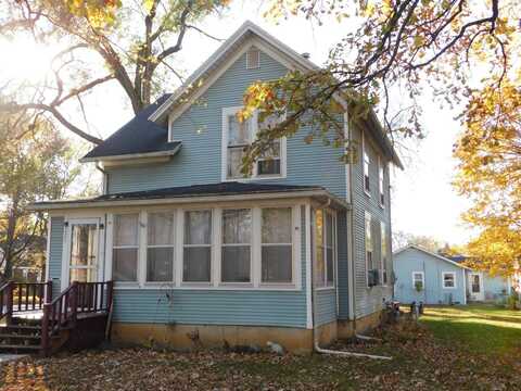 227 S Locust Street, Momence, IL 60954