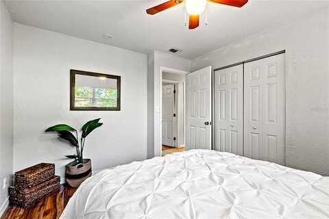 Kingswood, SAINT PETERSBURG, FL 33702