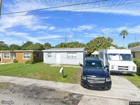 15Th, RIVIERA BEACH, FL 33404