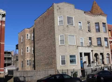 3212 W Warren Boulevard, Chicago, IL 60624