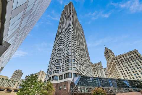 405 N WABASH Avenue, Chicago, IL 60611