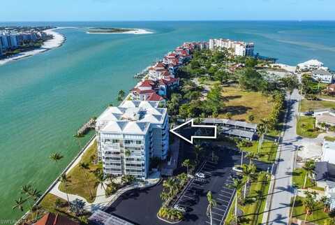 60 Pelican, NAPLES, FL 34113