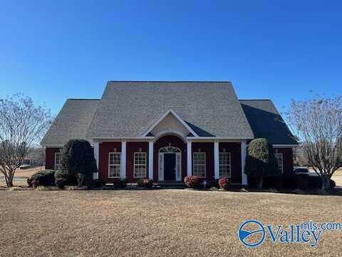 18 Colony Lane, Hartselle, AL 35640