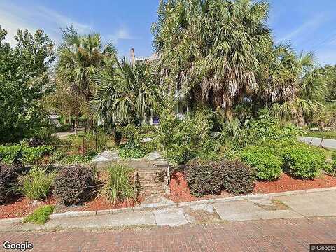 La Rua, PENSACOLA, FL 32501