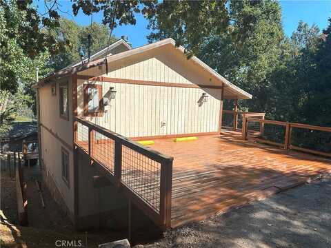 284 Davos Drive, Crestline, CA 92325