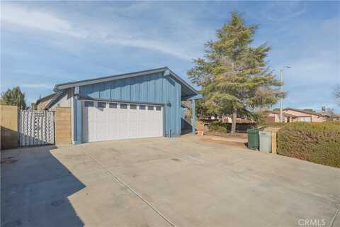 44551 12th Street E, Lancaster, CA 93535